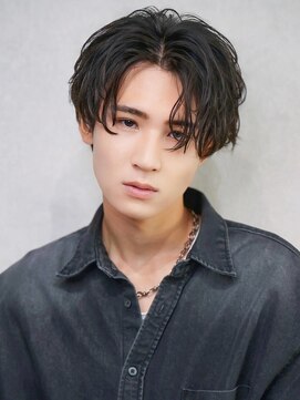 MEN'S HAIR BLEACHi 四日市店【メンズ ヘア ブリーチ】 【BLEACHi】黒髪緩め波巻きセンターパート【numberA.×BLEACHi】