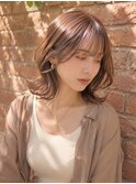 透明感ベージュ×くびれミディ夏の愛されヘアそとはねミルクティ