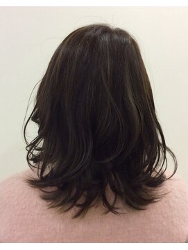 アパルトメント ジェシカ(l'appartement de Jessica) ツヤ感ハイライト