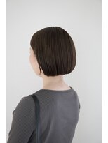 ネイヴィル(navile)&nbsp;シースルーボブ×オリーブカラー