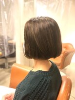 アンプリュス リアン(1+ Unplus lien)&nbsp;ハイライトアッシュグレージュ切りっぱなしボブ/亀戸