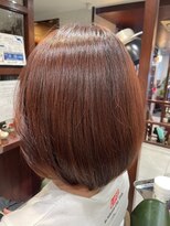 サロンデピレ 明るめブラウンミディアムボブサラツヤ髪丸み感トリートメント