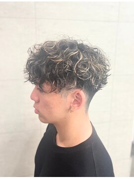 ノミネーション(Nomination) メンズハイライト