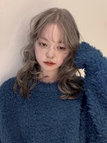 シキ 渋谷(siki)&nbsp;ベージュカラー/ブリーチなしダブルカラー/赤 み消し/渋谷/原宿