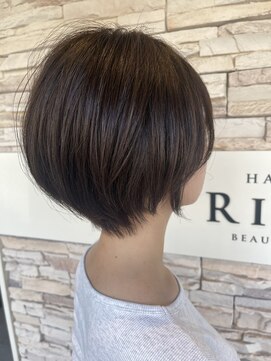 リバー(RIVER) ふんわりショート