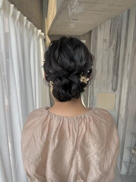 リロ(RiLo) 結婚式ヘアセット