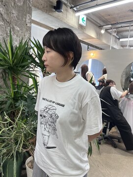 クオーレ(CUORE) インナーカラーとショートスタイル