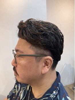 ロム(rom66)の写真/【近鉄八尾駅2分】デザイン×トレンド×技術力でON/OFFきまる!〔メンズカット ￥4,400円～*〕