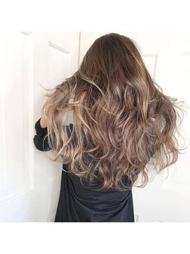 【和歌山美容室】外国人風ハイトーンカラー