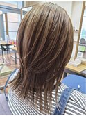 くびれヘア　レイヤーボブ