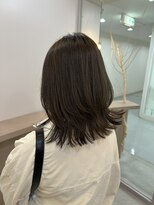 ユッカ 京橋(YUCCA)&nbsp;【 YUCCA 】透明感たっぷりオリーブカラー/くびれレイヤー