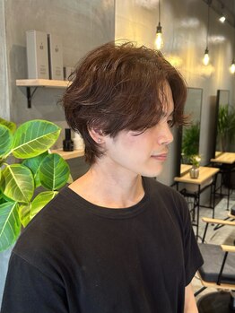 ルベロ(Rubello)の写真/骨格・髪質に合わせたメンズカット・パーマで、自分らしく清潔感のあるスタイルへ。