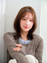 キネン バイ ツリー 宇都宮(kinen by tree)&nbsp;くびれミディアムレイヤーミルクティーベージュのこなれ感