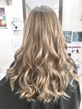 カナオア ヘアーデザイン(kanaoa hair design) ハイトーンベールグレージュ