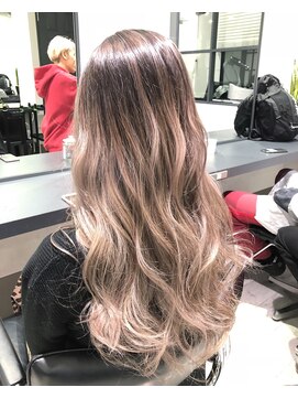 ルイス(L'wis) リアル外国人風ハイライト&グラデーションカラー