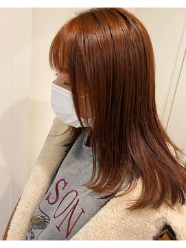 エル(EL by green) (akiko)トマトオレンジカラー×ミディアムヘア