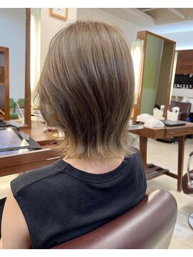 キアラ(Kchiara) くびれヘア×ハイトーン福岡天神大名美容室（ヒガシタダシ）