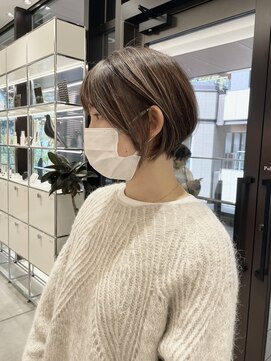 ステアケース 武蔵小杉店(stair:case) 大人ハイライトカラー　似合わせショート