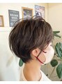 ジェルム ヘアーワークス(germe hair works) くせ毛を生かした耳掛けショートスタイル