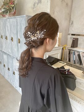 カムジーヘッド(COMEGHEAD) ヘアセット