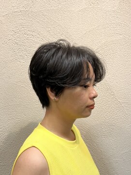 エフ ナカイタバシ(F) センターパートハンサムショートカット