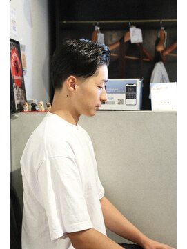 ツーエイチ 新宿(2H) 新宿/テーパーフェード/ビジネスヘア