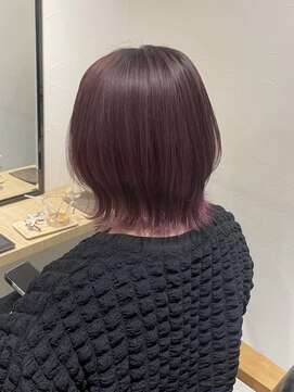 リーシュ(Re:sh) 外ハネ/ピンクカラー