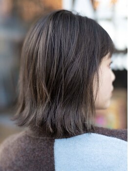 ラダー(LADDER)の写真/オーガニック認証を100%取得している《ヴィラロドラカラー》で地肌を労りながら上品な艶カラーを実現◎