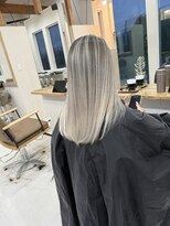 アルーナビューティデザイン シャドールーツ