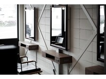 無機質で洗練された空間！日常を忘れるプライベートサロン