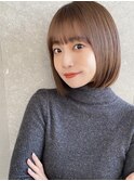 ミディアムヘア暗めカラーデザインカラーフェイスフレーミング