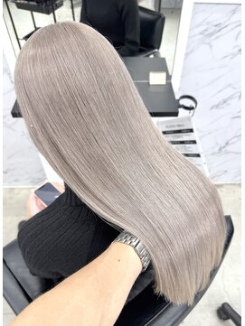 エゴル ナゴヤサカエ(ENGOL NAGOYA SAKAE) 新美蓮/ミルクティー/グレージュ/シルバー/無彩色/ブリーチ