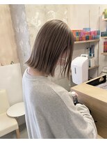 リアン(Lien) ぱっつんボブ/ベージュ/ダブルカラー/ブリーチ/髪質改善