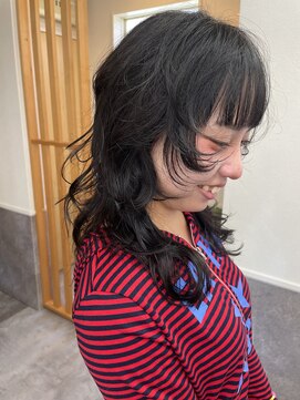 カリン(CALIN) ウルフカット