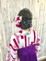 ヘアースペース ムーン(Hair Space MOON) 卒業式シーズンのヘアーセットと袴の着付け早朝から取り掛かりOK