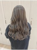 【デザインカラー×ハイライト】アッシュベージュでイマドキ女子