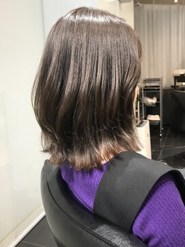 ラブクロムトーキョー オモテサンドウ(LOVECHROME OMOTESANDO) くびれヘア/韓国ヘア/メルティカラー/外ハネボブディ