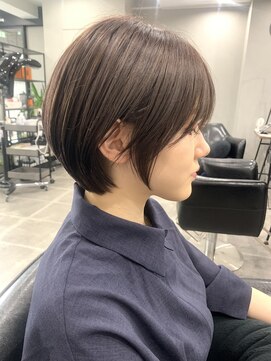 シャムオーツー 国分寺(CHAM:O2) ショートボブ/フェザーバング/グレージュ/20代/30代