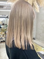 ソーコ 渋谷(SOCO) ハイトーンホワイトベージュグレージュケアブリーチ