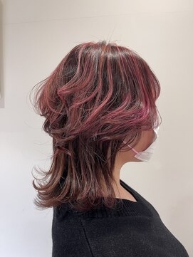 クオレア(CUOREA) ウルフレイヤークラゲヘアー×ハイライトピンク