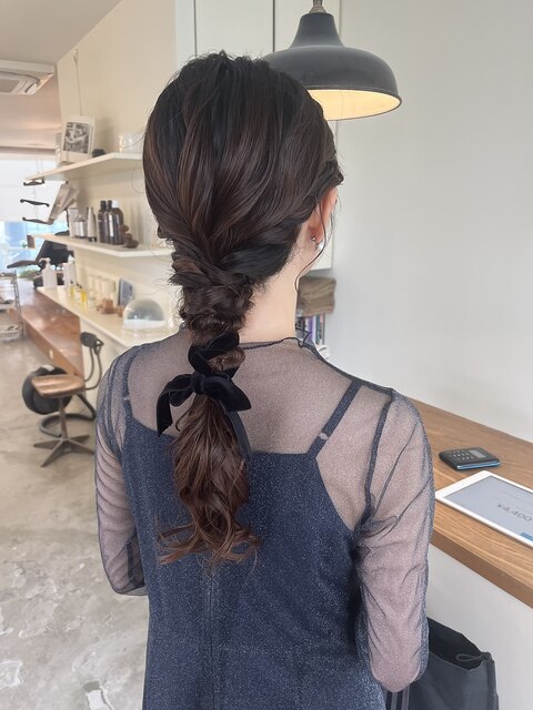 編みおろしヘアアレンジ