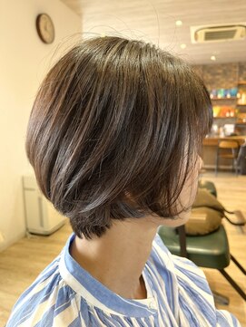 サラ(sarah) 質感ショートボブ