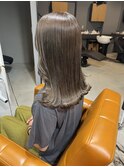 くすみベージュカラー