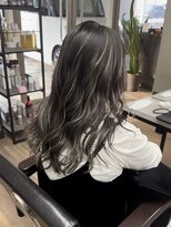 ヴィフ 大船(VIF)&nbsp;レイヤーカットくびれヘアカットハイライトカラーケアブリーチ
