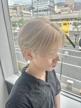 アヴァンス 神戸元町(AVANCE) 韓国風スタイル×ホワイトベージュ[神戸元町]