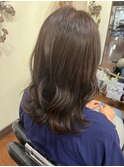 ブリーチなしカラー大人可愛いアッシュベージュゆるふわミディ