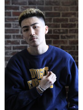 チルチェア 池袋(CHILL CHAIR) アップバングショート×ブリーチ <池袋> <理容室> <バーバー>