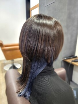 ワンス(Once) クラゲカット×インナーカラー