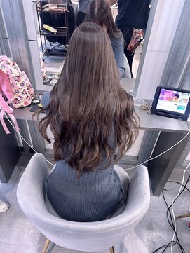 キング(K!ng) 縮毛矯正髪質改善ハイライトレイヤーカット楠葉美容室エクステ