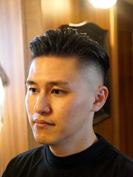 ダウバーバーショップ 表参道(DAU BARBER SHOP) アイロンパーマ　理容室　バーバー　Barber　刈り上げパーマ